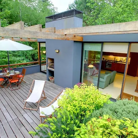 Villa Sleeps 4